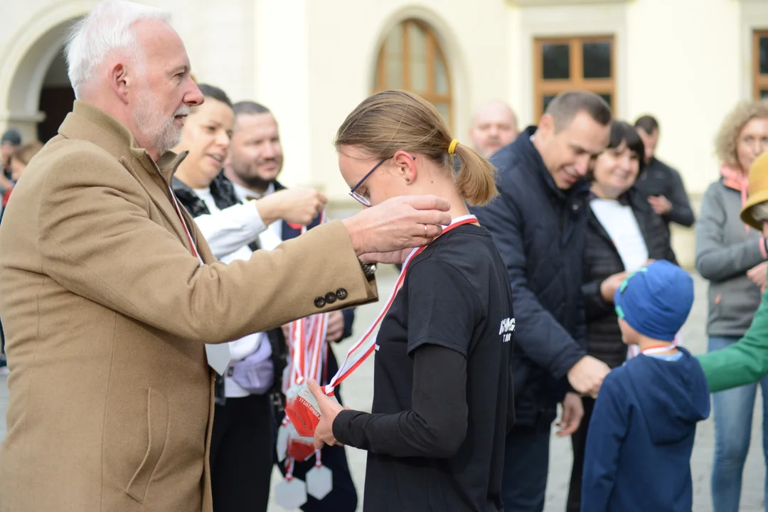 Bieg Historyczny "Dzieci dla Niepodległej" i piknik w Parku Dzikowskim - część 2