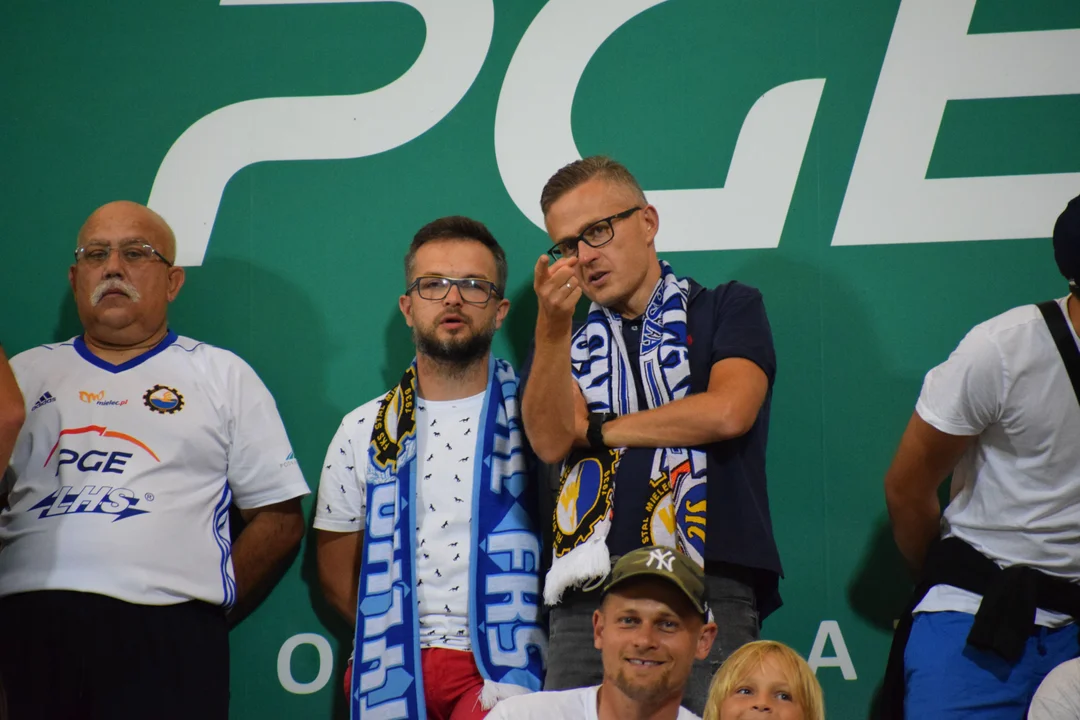 Kibice Stali Mielec przed meczem z Legią