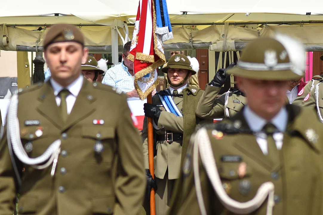 Obchody Dnia Flagi Rzeczypospolitej Polskiej na Rynku w Rzeszowie