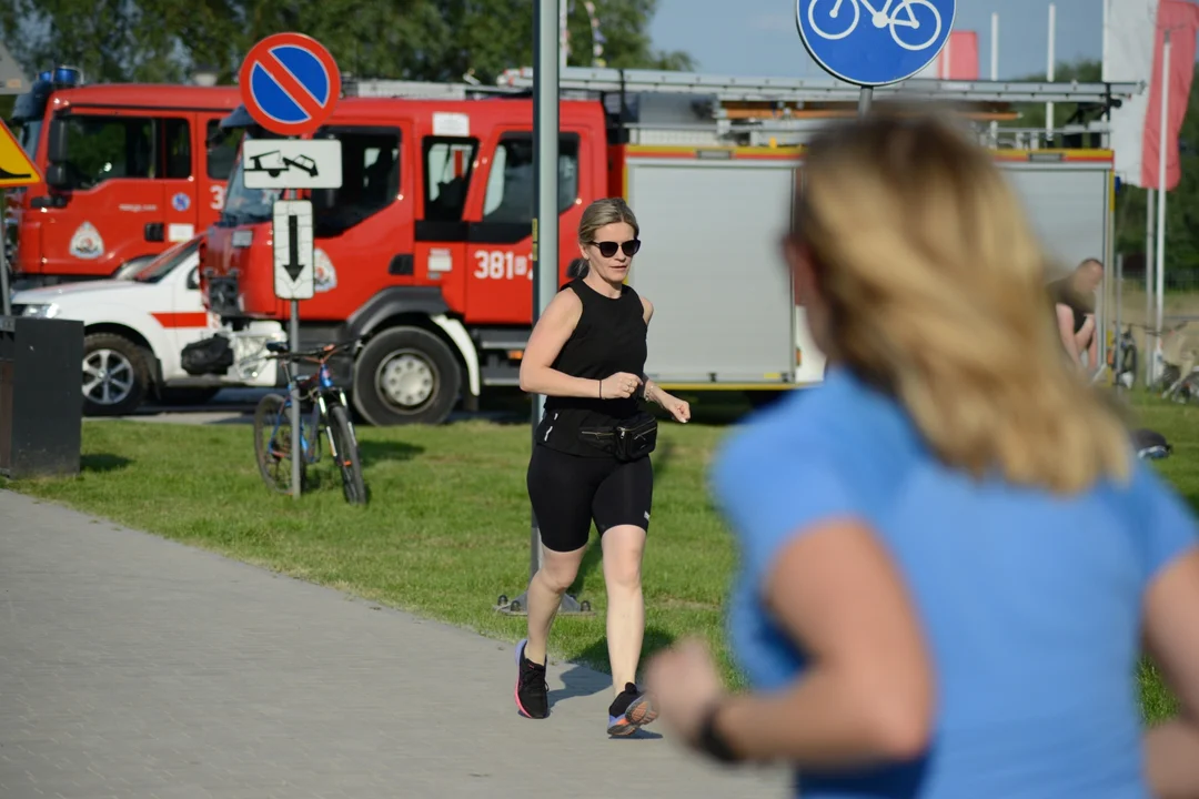 "Biegamy i Pomagamy" nad Jeziorem Tarnobrzeskim - dzień drugi