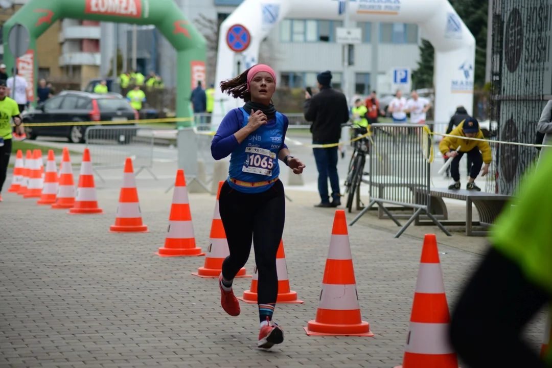 16. PKO Półmaraton Rzeszowski oraz 8. PKO Sztafeta Półmaratońska w Rzeszowie - dużo zdjęć z trasy i mety