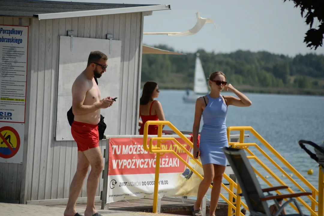 Tłumy nad Jeziorem Tarnobrzeskim - zobacz zdjęcia z sobotniego plażowania