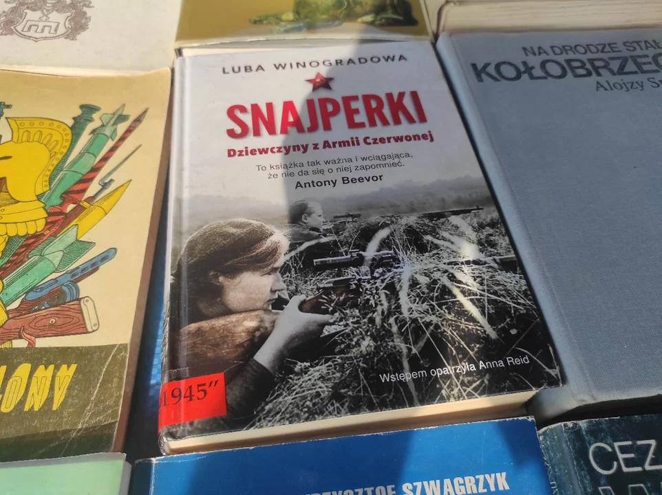 Handel na Pchlim Targu w Tarnobrzegu