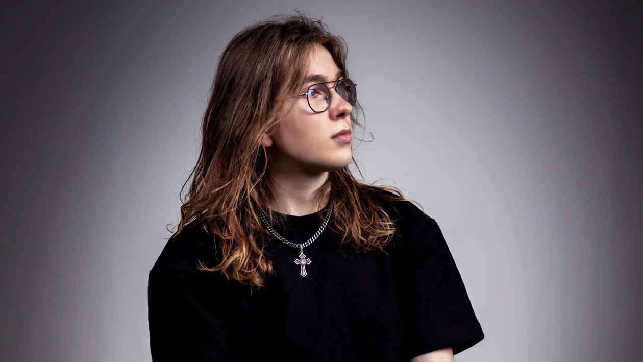 Młody mielecki artysta z nowym utworem “Swoim życiem” - Zdjęcie główne