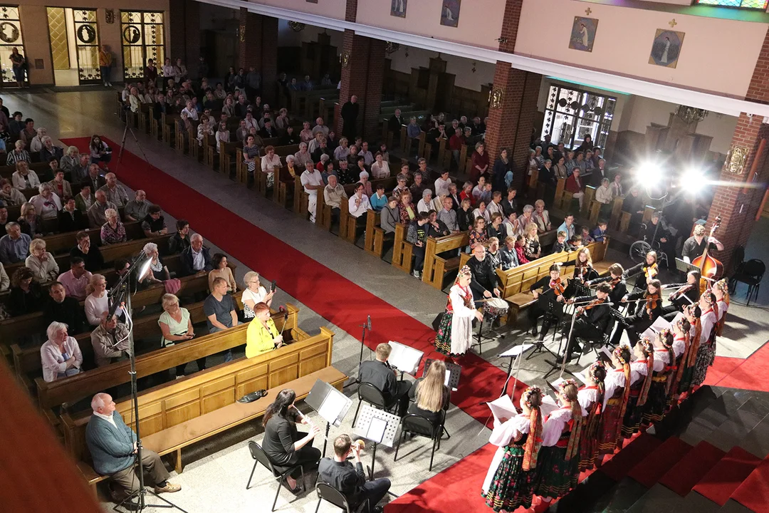 Koncert Pieśni Maryjnych w Mielcu