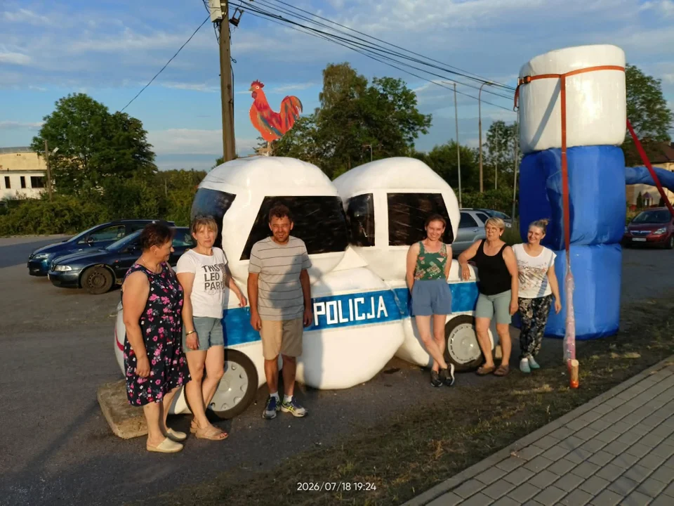 Dożynkowe witacze już zdobią gminę Cmolas