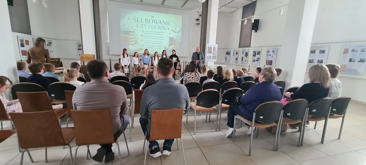 Pasowanie pierwszoklasistów z Widełki