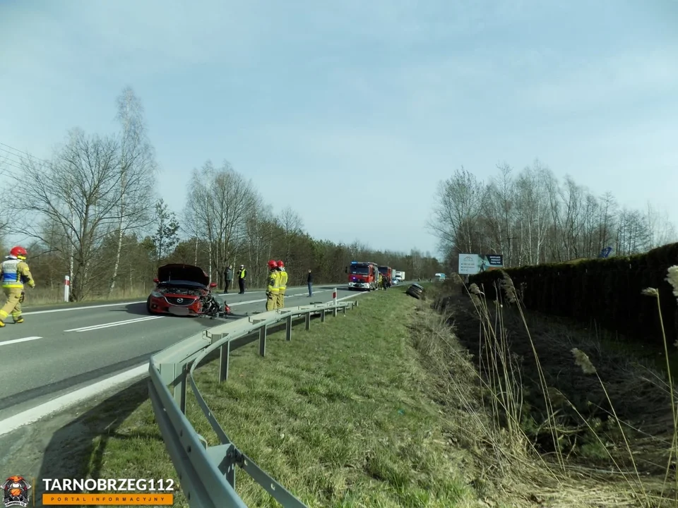 Wypadek na drodze wojewódzkiej numer 985 w Siedleszczanach