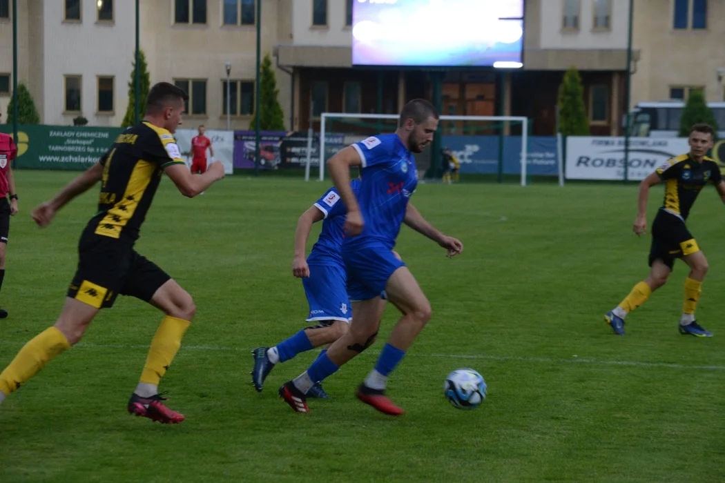Trzecia liga, grupa 4: Siarka Tarnobrzeg - Sokół Sieniawa 2:0