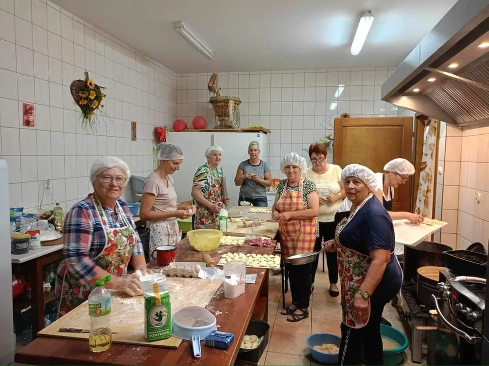 Seniorzy w gminie Przecław żyją intensywnie i się nie nudzą [ZDJĘCIA]