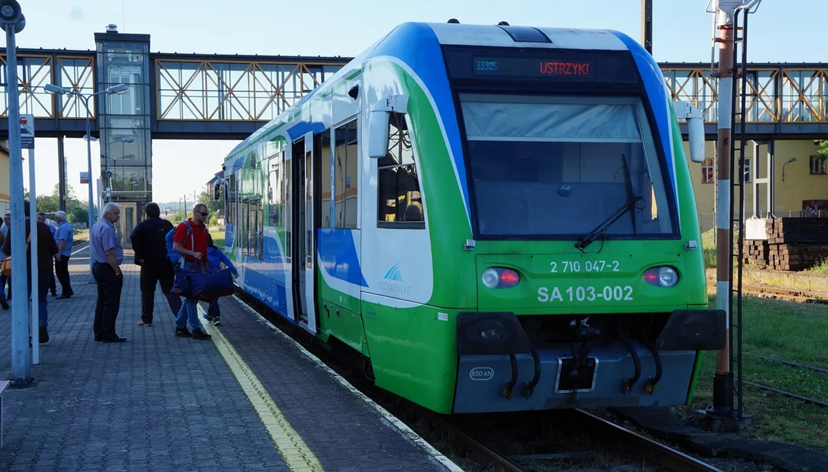 Na trasie z Sanoka do Ustrzyk Dolnych mają pojawić się całoroczne połączenia kolejowe. Inaugurację kursów zaplanowano na ten rok - Zdjęcie główne