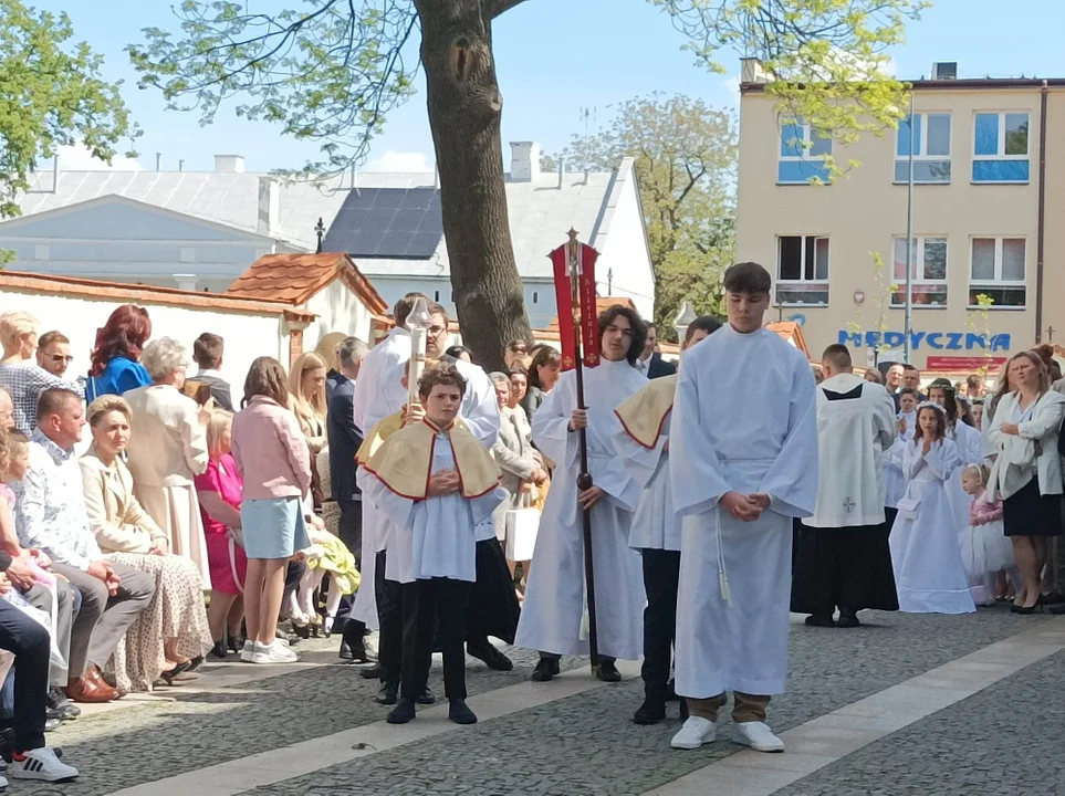 Pierwsza komunia św. w parafi pw. św. Mateusza w Mielcu