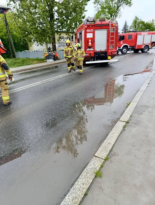 Samochód wpadł do rzeki w Brzozowie