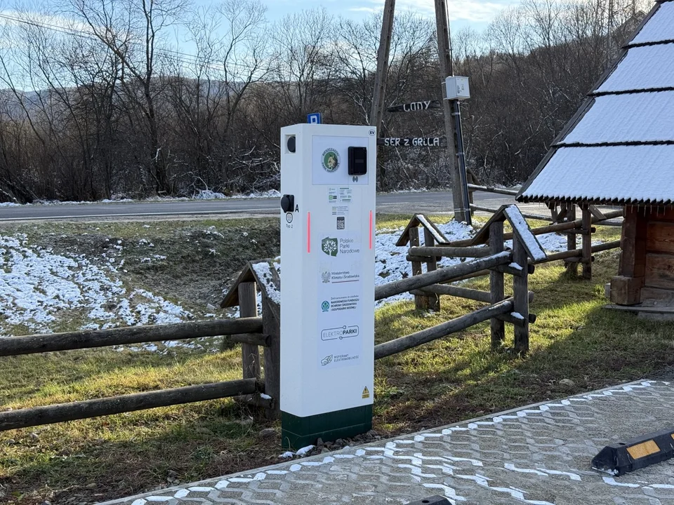 Stacja ładowania pojazdów w Ustrzykach Górnych