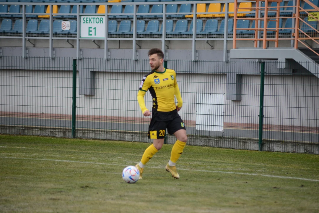 eWinner 2. Liga: Siarka Tarnobrzeg - Hutnik Kraków 1:1 - zdjęcia z meczu