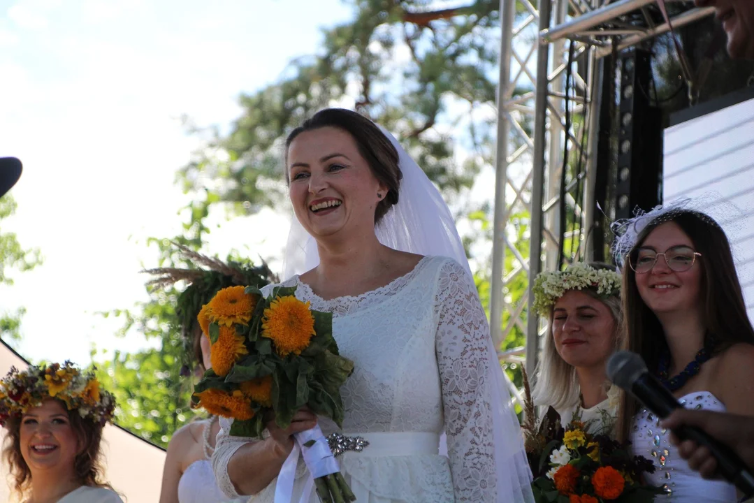 KGW Wola Raniżowska i KGW Mazury na festiwalu w Stalowej Woli