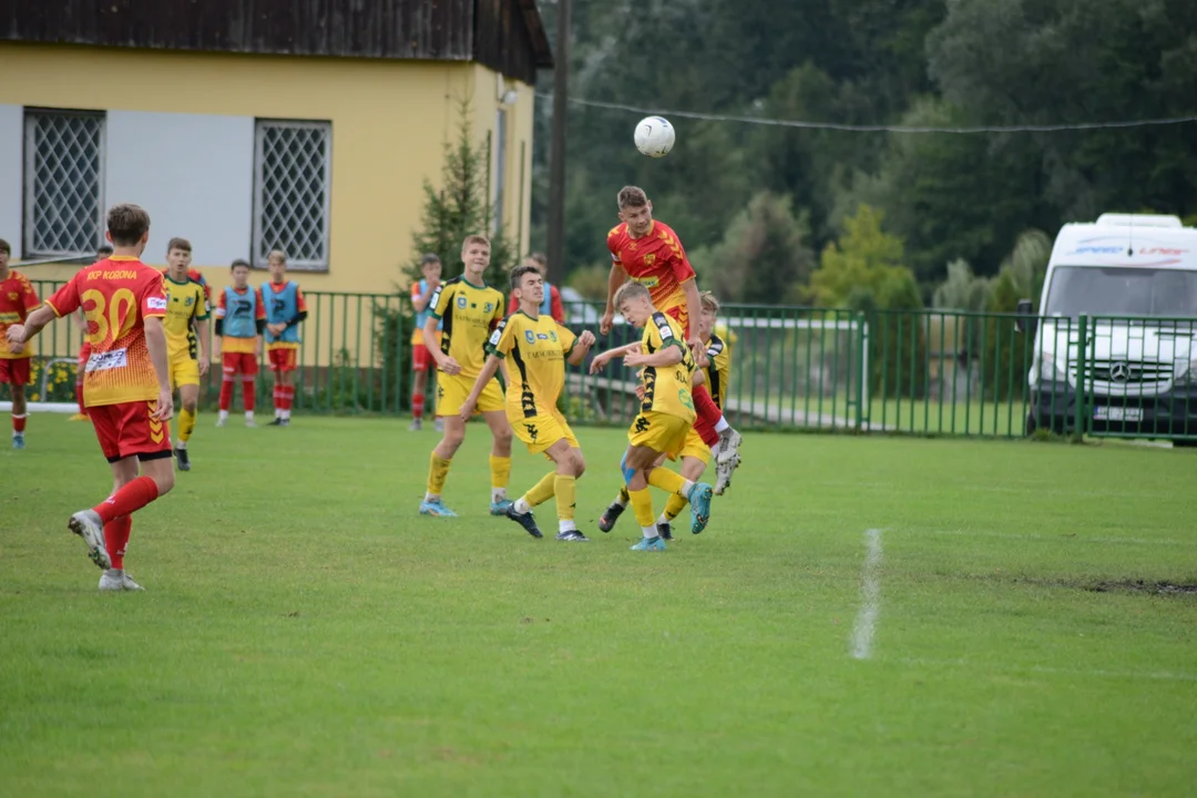 Centralna Liga Juniorów U-15: Siarka Tarnobrzeg - Korona Kielce 6:3