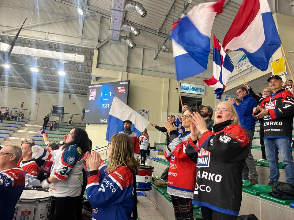 mecz 18.10 hokej sanok - cracovia