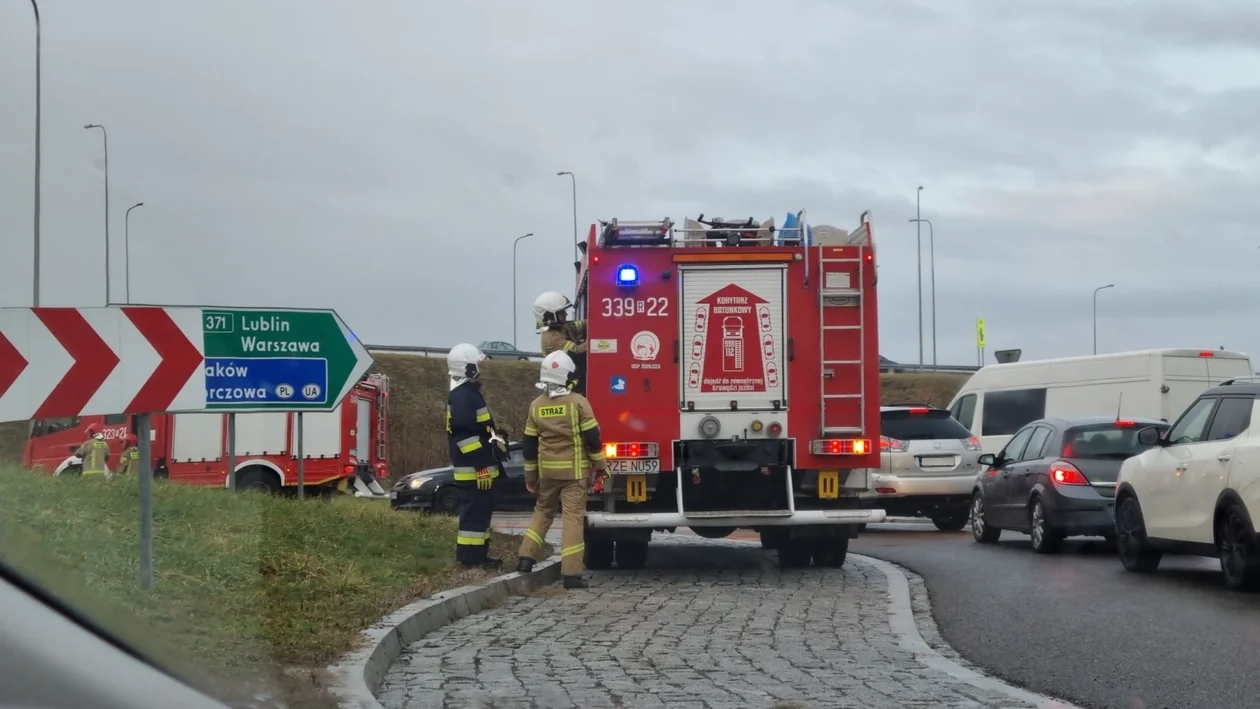 Wyciek paliwa z samochodu ciężarowego w Świlczy