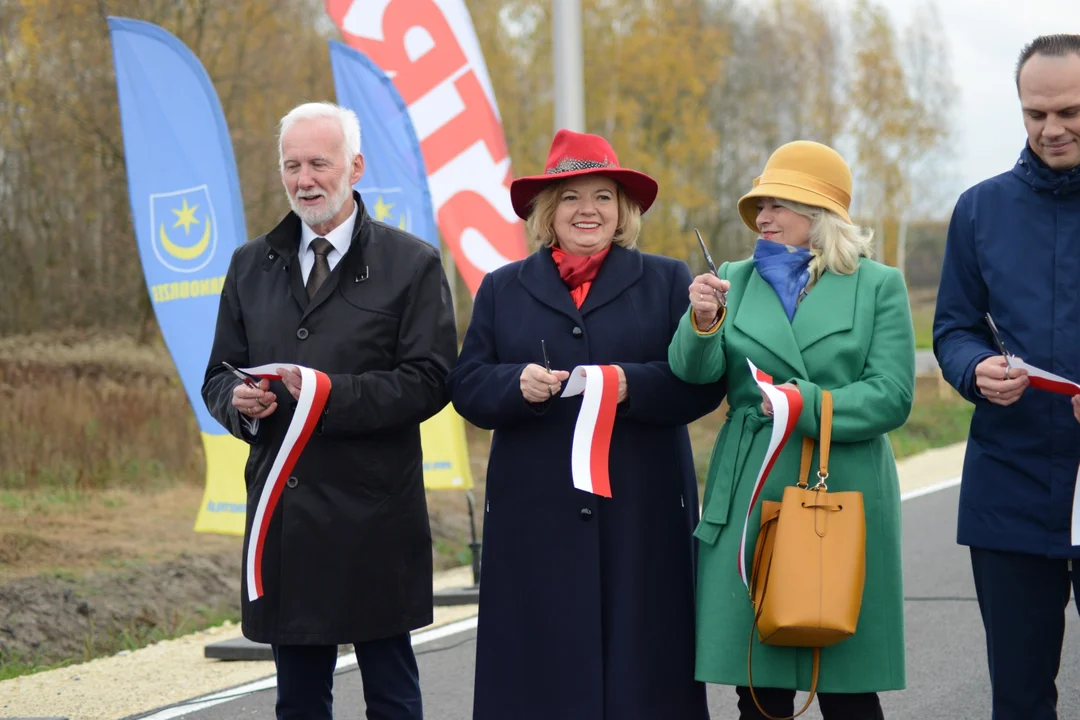 Uroczyste otwarcie obwodnicy Tarnobrzega - pierwsze pojazdy na tej drodze