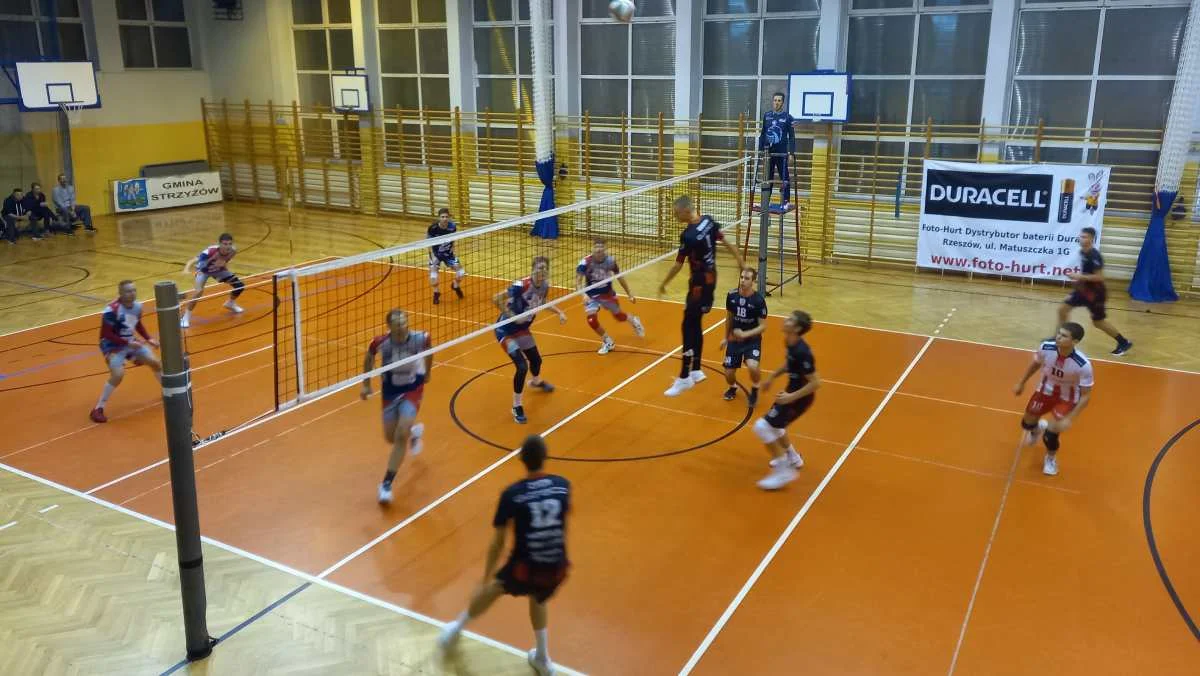 MKS Wisłok Strzyżów - AKS V LO Rzeszów