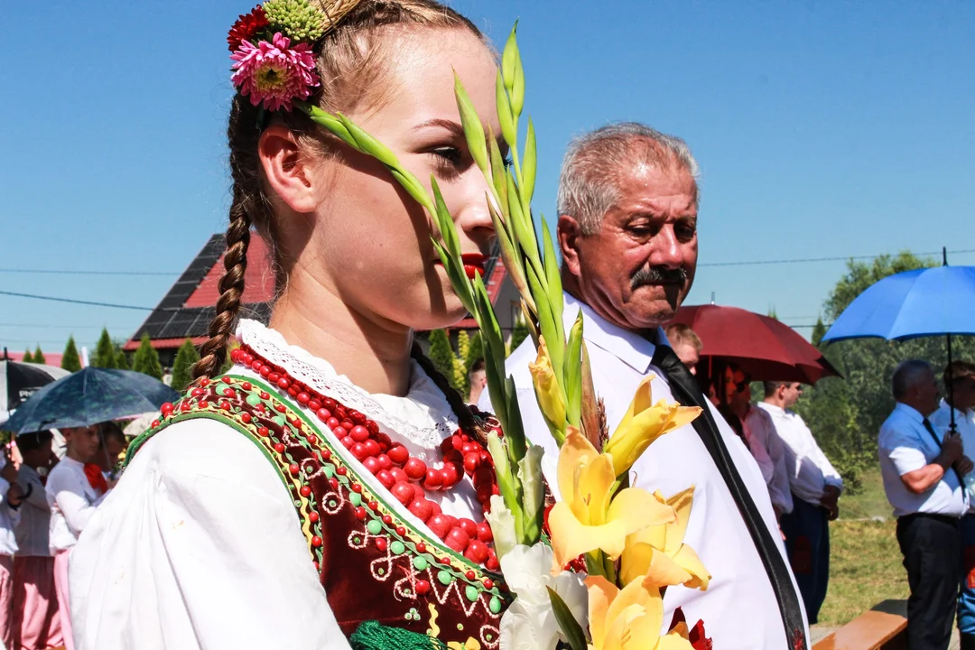 Dożynki w gminie Gorzyce. Zdjęcia z uroczystości w Sokolnikach i we Wrzawach - Zdjęcie główne