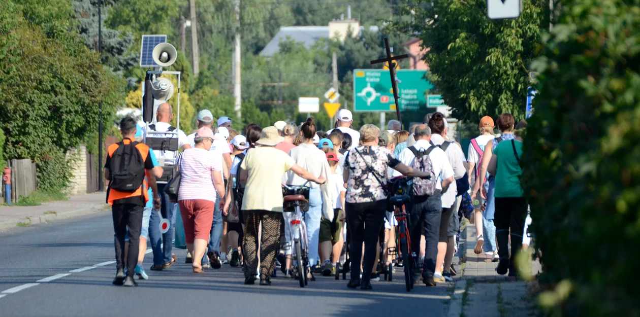 Piesza pielgrzymka z Kolbuszowej do Cmolasu