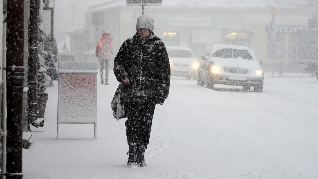 Pogoda Kolbuszowa. Dwa ostrzeżenia meteorologiczne dla powiatu kolbuszowskiego. Nadchodzą intensywne opady śniegu - Zdjęcie główne