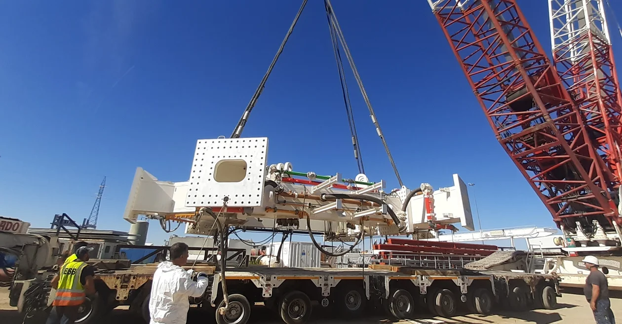 Gigantyczna maszyna TBM Tunnel Boring Machine