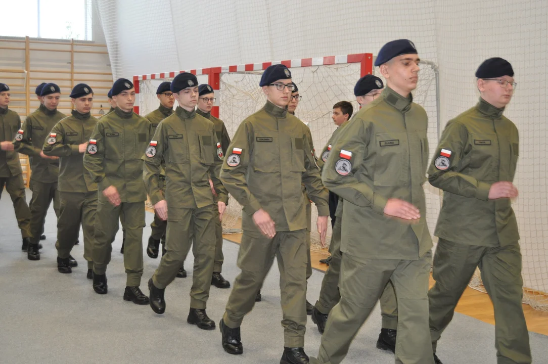 "Ślubuję wypełniania obowiązków kadeta"- ślubowanie klas wojskowych