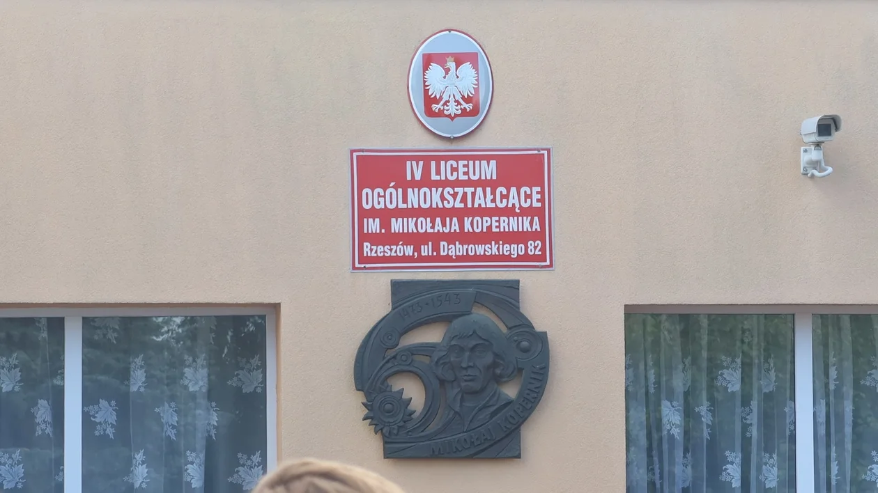 Rozpoczęcie roku szkolnego w IV Liceum Ogólnokształcącym im. Mikołaja Kopernika w Rzeszowie