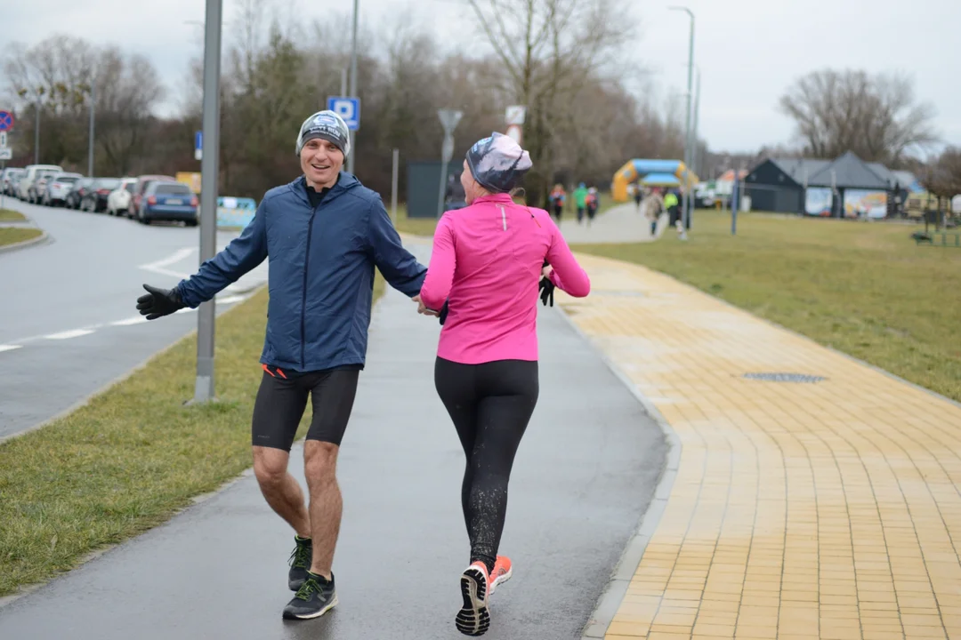 XI Bieg Zimowy wokół Jeziora Tarnobrzeskiego oraz Yeti Run Zimowy Bieg w Szortach