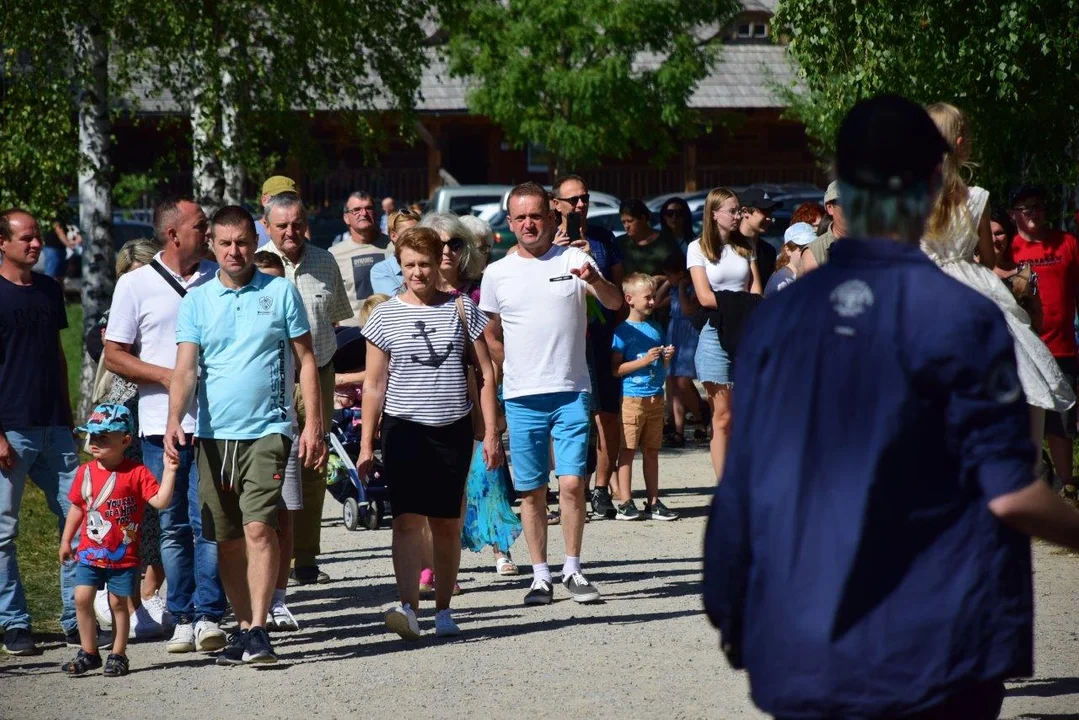 Tłumy na imprezie w skansenie w Kolbuszowej.