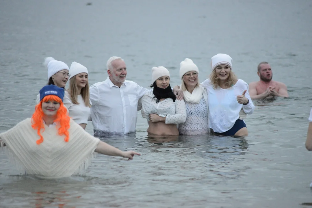 "Jezioro Aniołów" w lutym. Zobaczcie zdjęcia z plaży Jeziora Tarnobrzeskiego