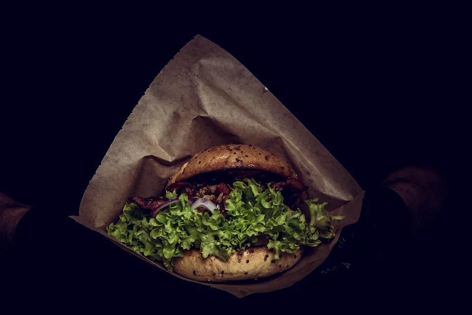 Krowarzywa Vegan Burger. 4.5 gwiazdki, 725 opinii.