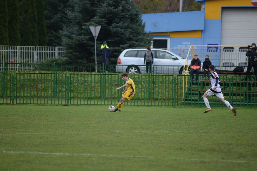 Centralna Liga Juniorów U-15: Siarka Tarnobrzeg - Sandecja Nowy Sącz 0:0