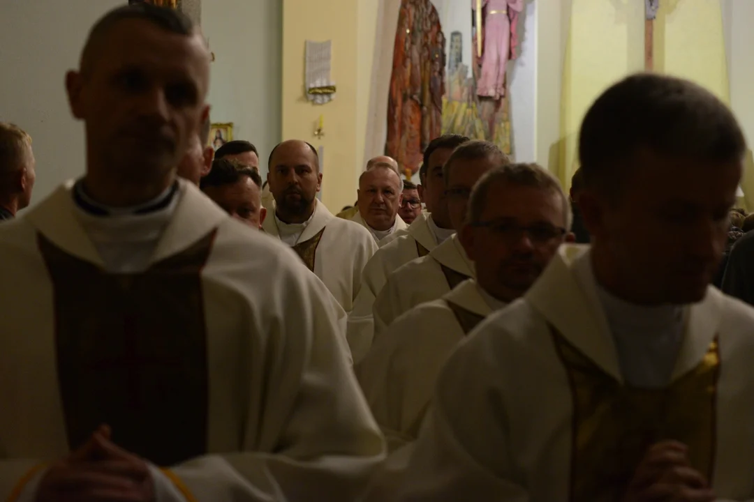 Relikwie bł. Carlo Acutisa, jednego z patronów Światowych Dni Młodzieży, w Parafii Św. Barbary w Tarnobrzegu