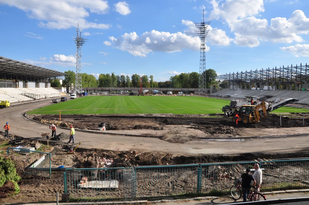 Rozbiórka starego i budowa nowego Stadionu Miejskiego w Mielcu