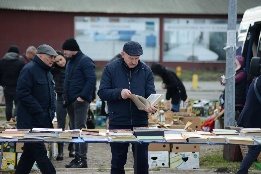Tarnobrzeski Pchli Targ w marcu