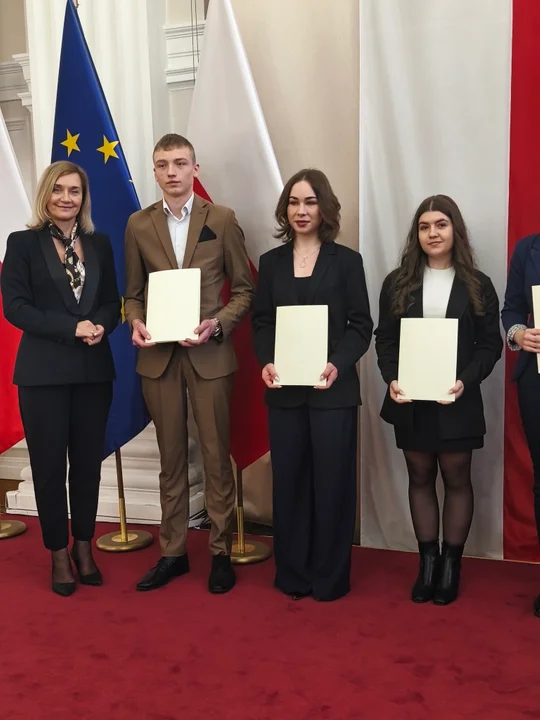 Uczennice z powiatu kolbuszowskiego ze stypendiami