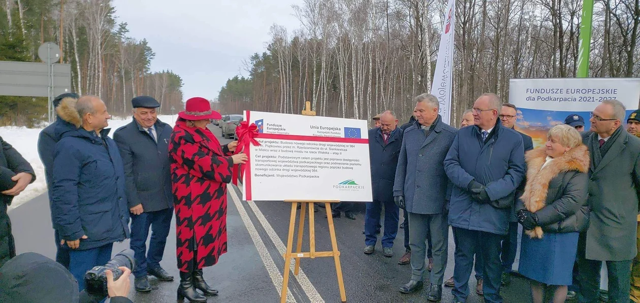 Uroczyste poświęcenie i oddanie do użytku nowego odcinka drogi wojewódzkiej nr 984