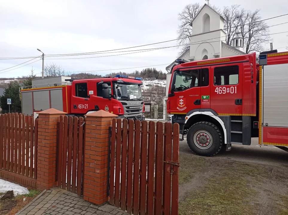 Pożar sadzy w kominie budynku jednorodzinnego w Baligrodzie