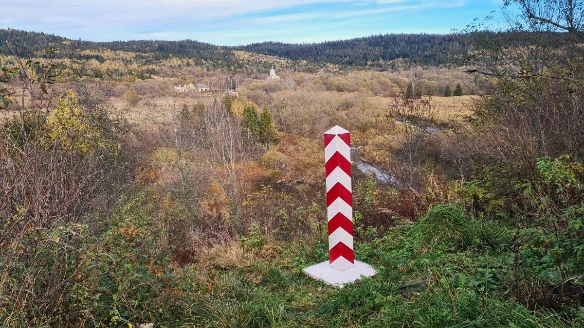 Sokoliki. Słupek graniczny