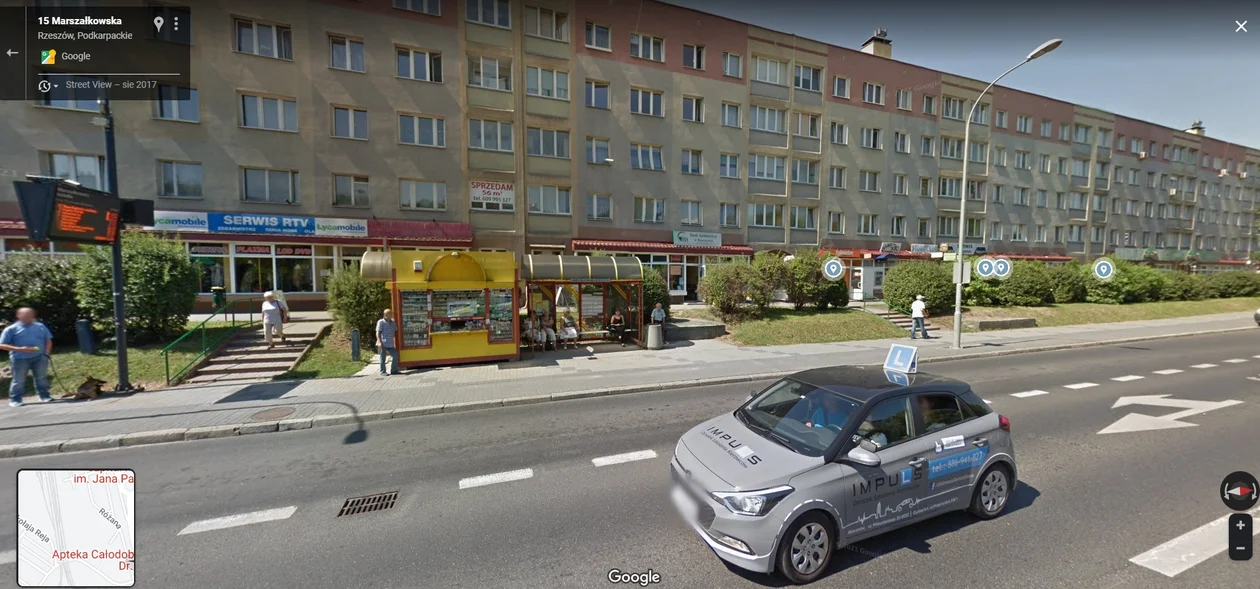 Google Street View - kto został przyłapany przez auto z aparatem