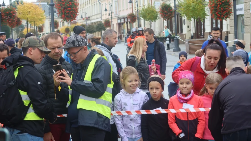 Biegi młodzieżowe 2022 w Rzeszowie. Mnóstwo uczestników [ZDJĘCIA, WIDEO]