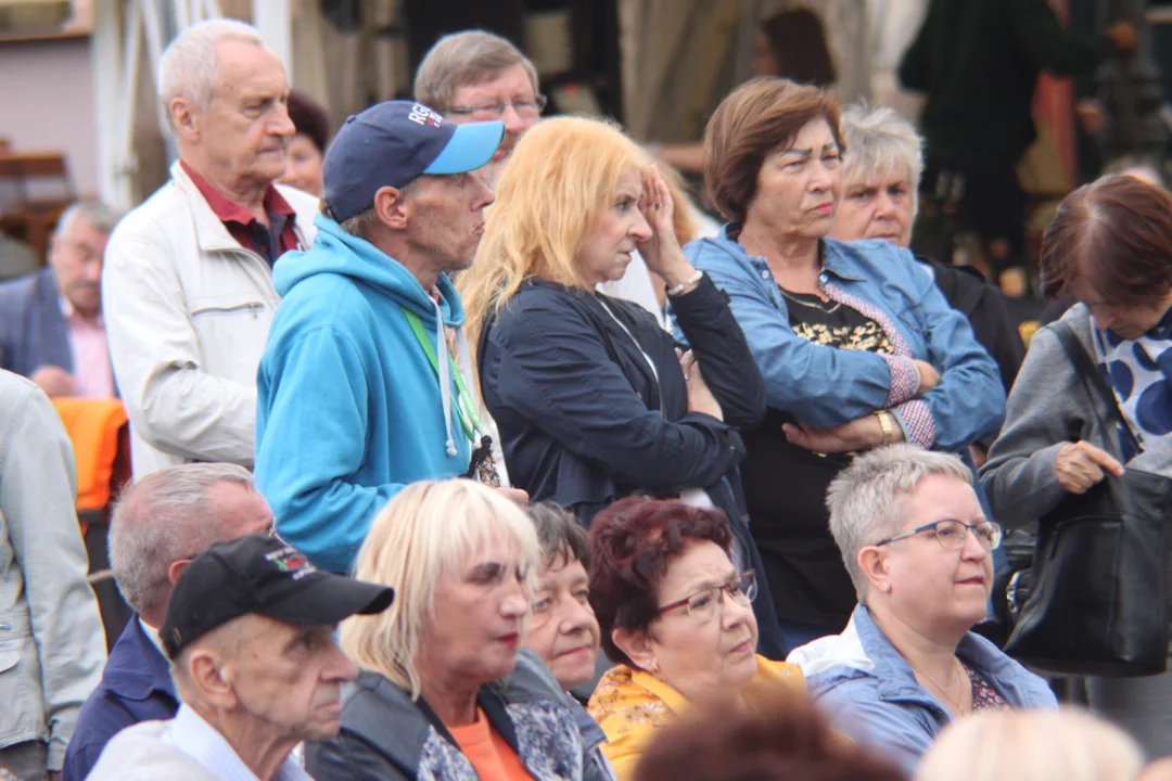 Seniorzy otrzymali klucze do miasta. Koncert Eleni rozpoczął Senioralia 2022