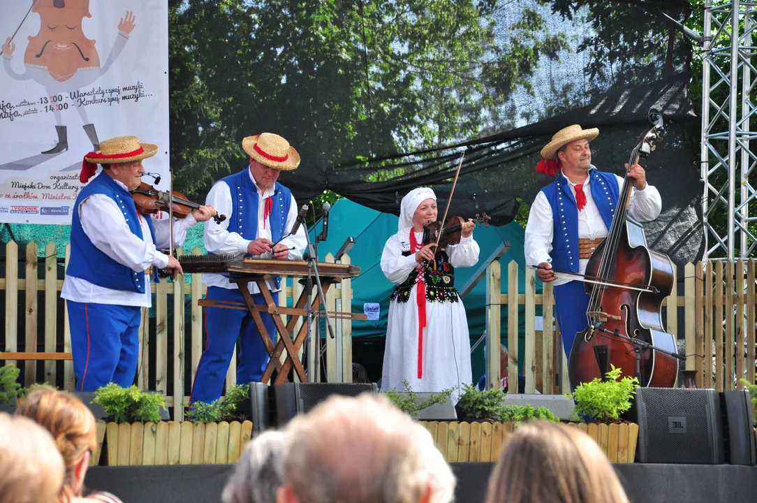 Festiwal żywej muzyki w Kolbuszowej na zdjęciach sprzed dekady [ZDJĘCIA] - Zdjęcie główne