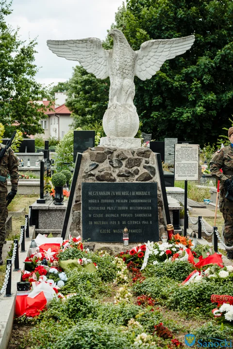 Oddali hołd pomordowanym