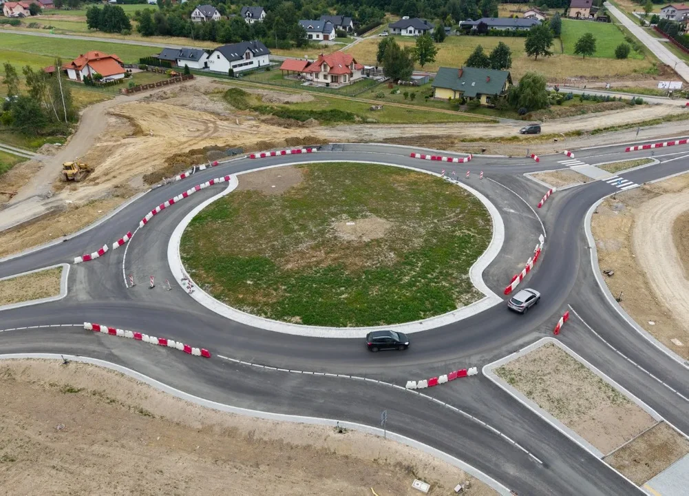 Nowe rondo w Pustynach już otwarte