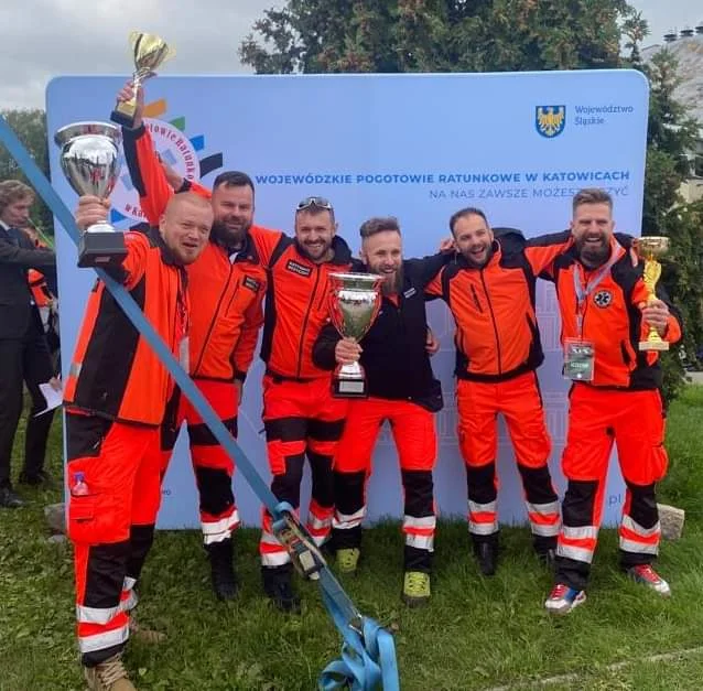 Ratownicy z Podkarpackiej Stacji pogotowia ratunkowego w Mielcu na podium w mistrzostwa Polski [ZDJĘCIA] - Zdjęcie główne